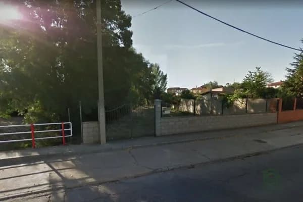 Finca agrícola de 0,09 ha en venta en Villacedre, Leon