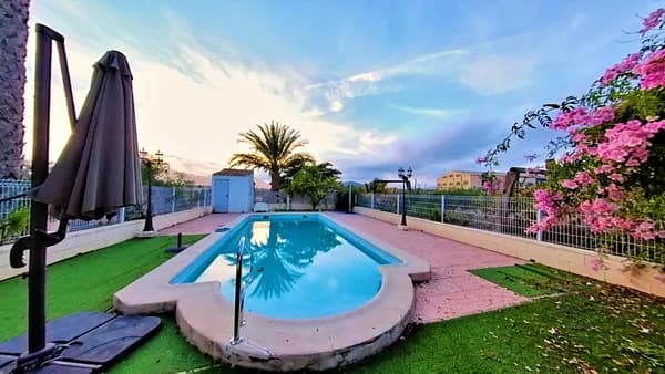 Finca rústica de 2 ha en venta en Novelda, Alicante