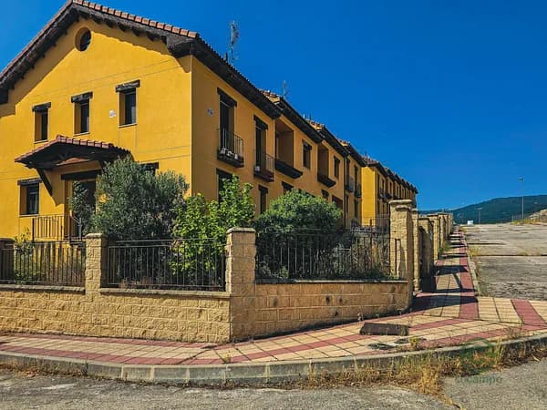 Casa de 0,0198 ha en venta en El tiemblo, Avila