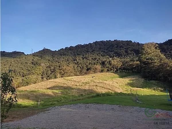 Terreno urbano de 0,1587 ha en venta en Antioquia