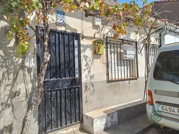 Casa de 0,005 ha en venta en Valverde del fresno, Cáceres