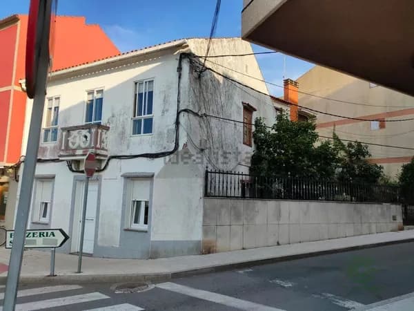 Casa de 0,033 ha en venta en A illa de arousa, Pontevedra