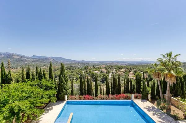 Casa de 0,5 ha en venta en Esporles, Baleares