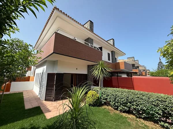 Casa de 0,0208 ha en venta en Chiclana de la frontera, Cadiz