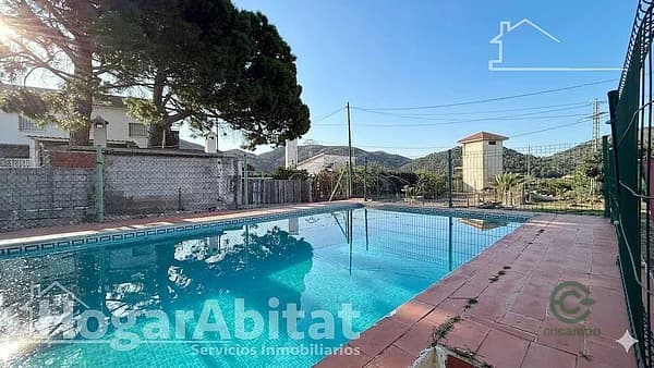 Finca rústica de 0,08 ha en venta en Valencia