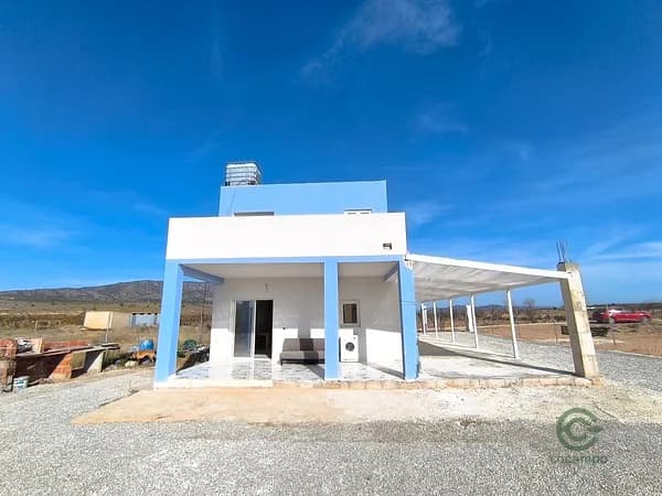 Finca rústica de 1,08 ha en venta en Pinoso, Alicante