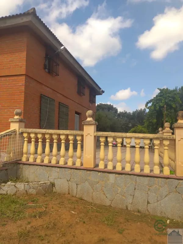 Finca rústica de 0,483 ha en venta en Mérida, Badajoz