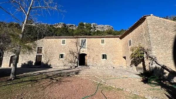 Finca rustica de 250 ha per a venda a Illes balears