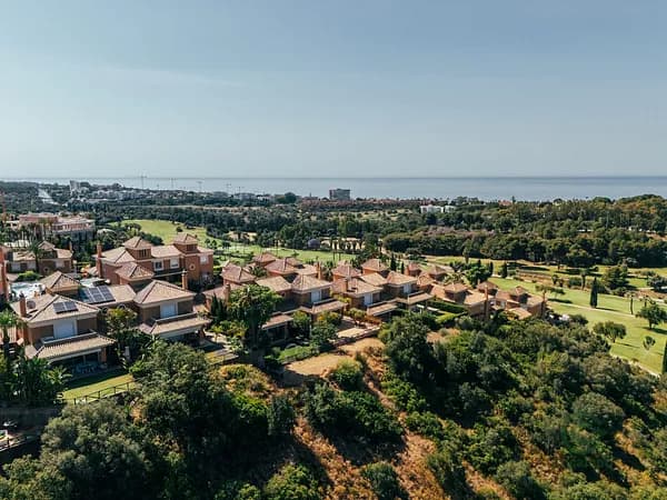 Casa de 0,0402 ha en venta en Marbella, Malaga