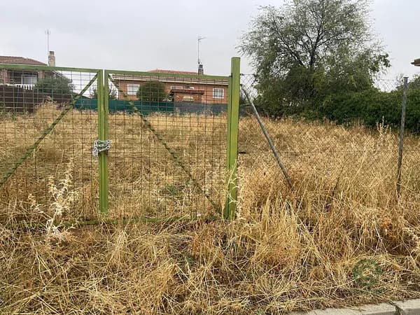 Terreno urbano de 0,05 ha en venta en Torrejon del rey, Guadalajara