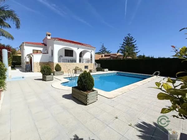 Casa de 0,06 ha en venta en Benifaió, Valencia