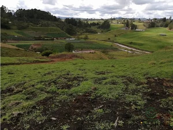 Finca rústica de 0,3339 ha en venta en Antioquia