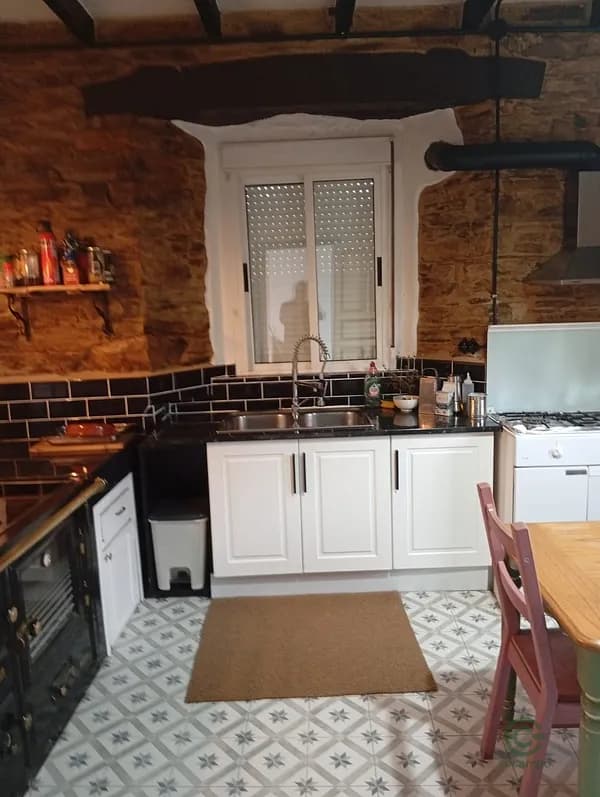 Casa de 0,0321 ha en venta en Meira, Lugo