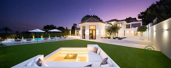 Finca rústica de 0,1112 ha en venta en Marbella, Malaga