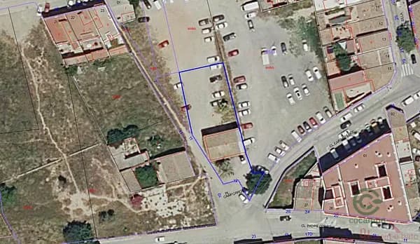 Terreno urbano de 0,0733 ha en venta en Valencia, Valencia