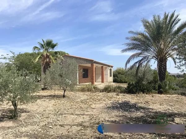 Finca rústica de 0,5545 ha en venta en Caudete, Albacete