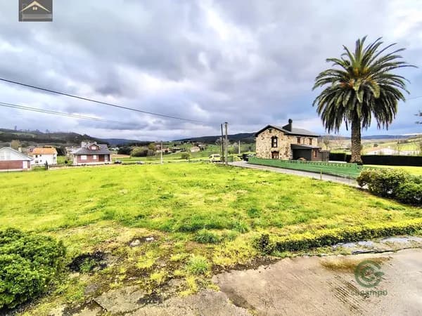 Terreno urbano de 0,1184 ha en venta en Parbayon, Cantabria