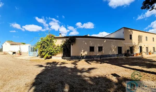 Finca rústica de 3,186 ha en venta en Cartagena, Murcia
