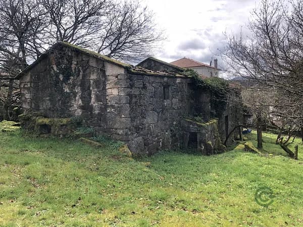 Finca rústica de 0,2135 ha en venta en Pontevedra
