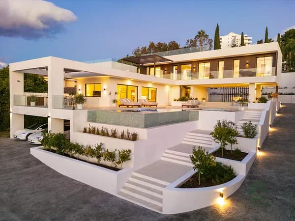 Finca rústica de 0,0898 ha en venta en Estepona, Malaga