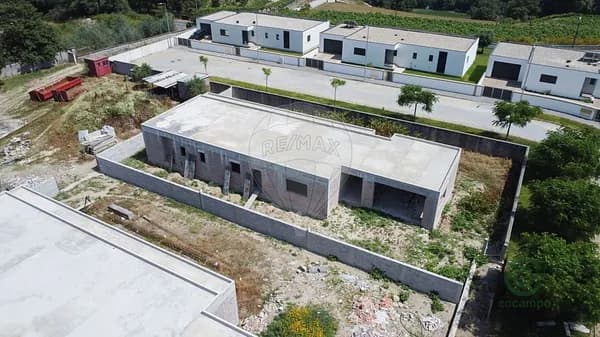 Casa de 0,076 ha en venta en Amares e figueiredo, Braga