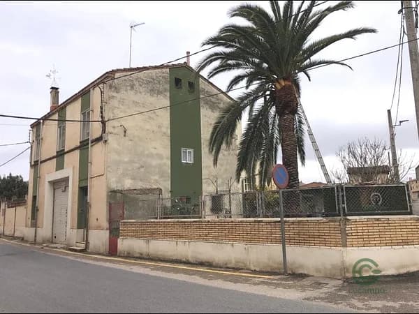 Casa de 0,06 ha en venta en Fuenmayor, La rioja