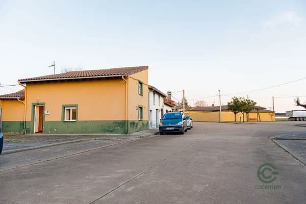 Casa de 0,0117 ha en venta en León