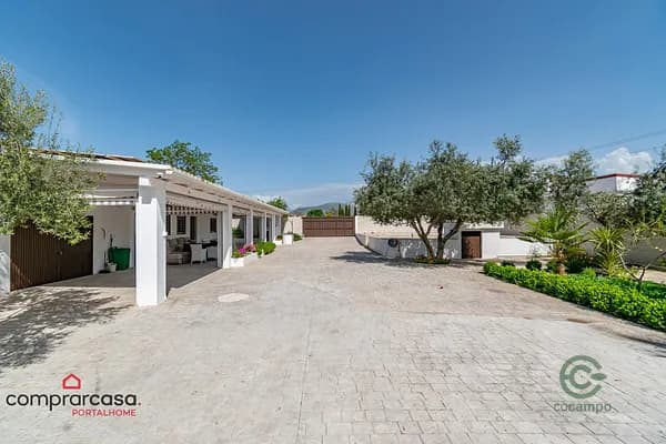 Finca rústica de 0,2676 ha en venta en Granada, Granada