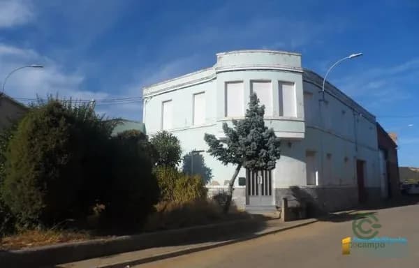 Casa de 0,0508 ha en venta en Nistal, Leon