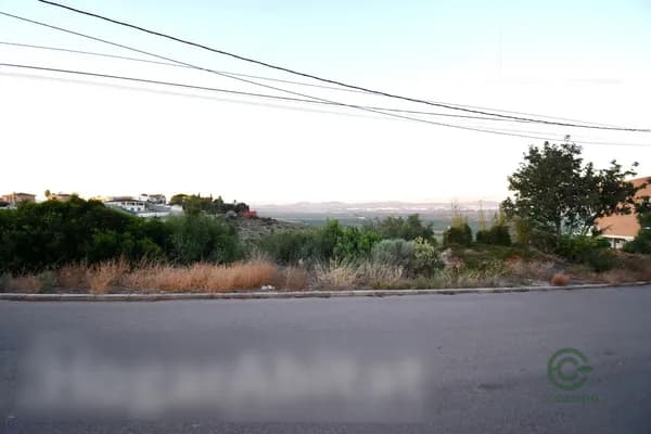 Terreno urbano de 0,058 ha en venta en Chiva, Valencia