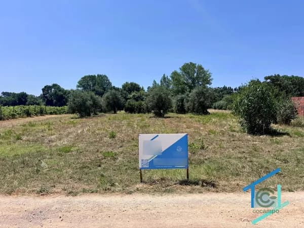 Finca rústica de 0,372 ha en venta en Tomar, Santarém