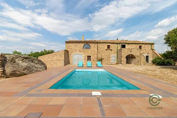 Finca de recreo de 40 ha en venta en Girona