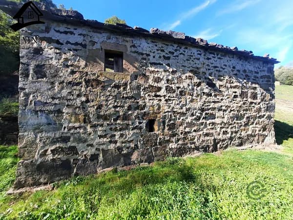 Finca rústica de 0,8413 ha en venta en Vega de pas, Cantabria