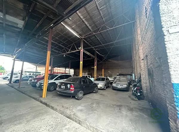 Nave industrial de 0,23 ha en venta en Santa fe
