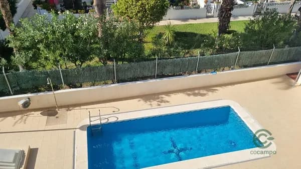 Casa de 0,009 ha en venta en Orihuela costa, Alicante