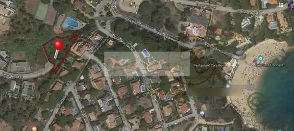 Terreno urbano de 0,24 ha en venta en Blanes, Girona