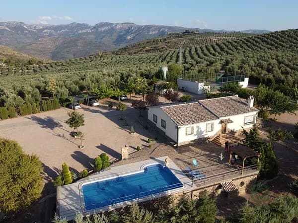 Finca rústica de 1,7 ha en venta en Villanueva del arzobispo, Jaén