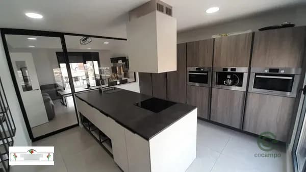 Casa de 0,0882 ha en venta en Carrascal de barregas, Salamanca