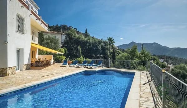 Casa de 0,13 ha en venta en Girona