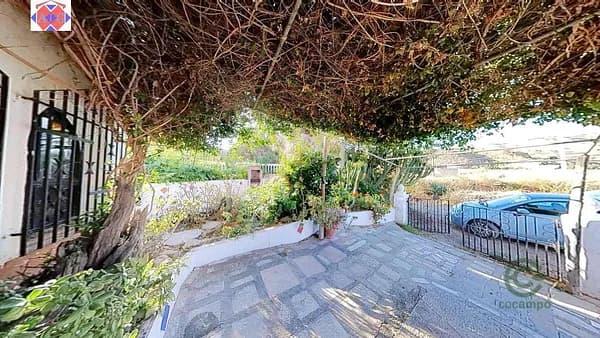 Finca rustica de 0,4 ha per a venda a Granada