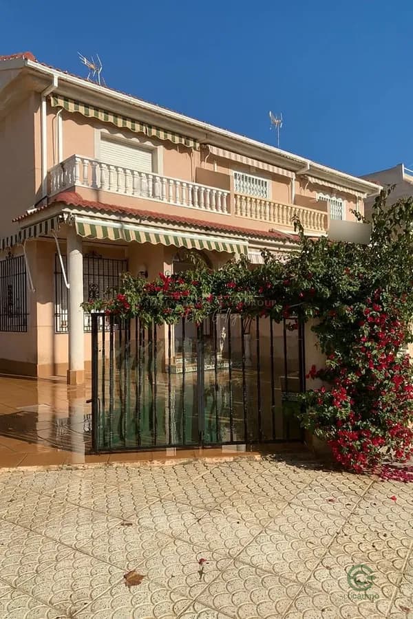 Casa de 0,03 ha en venta en Santiago de la ribera, Murcia