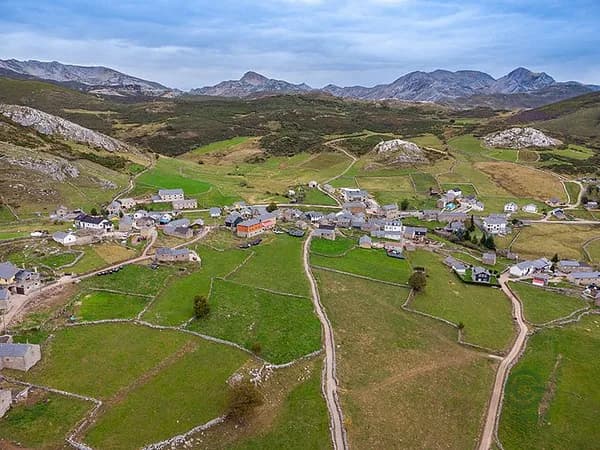 Finca rústica de 0,07 ha en venta en Somiedo, Asturias