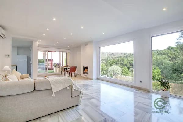 House of 0,04 ha for sale in Malaga