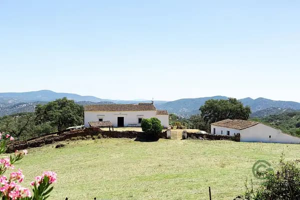 Finca rústica de 183 ha en venta en Huelva