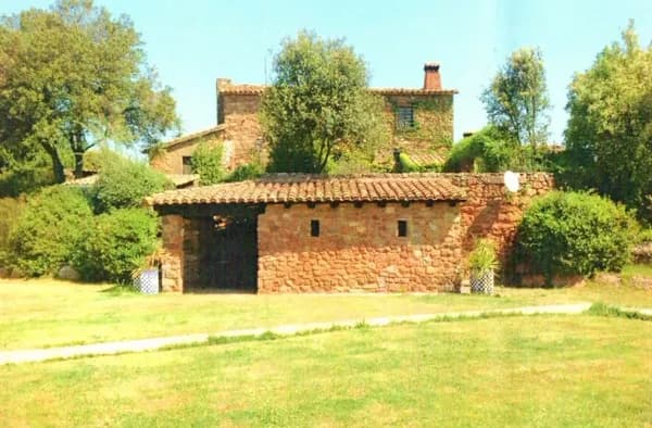 Finca rústica de 400 ha en venta en Barcelona