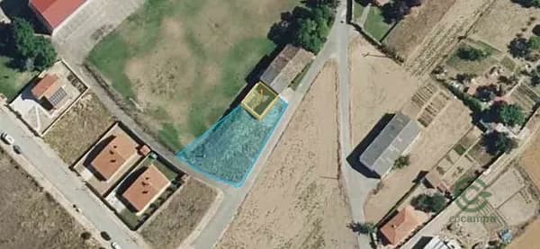 Terreno urbano de 0,09 ha en venta en Zambrana, Alava