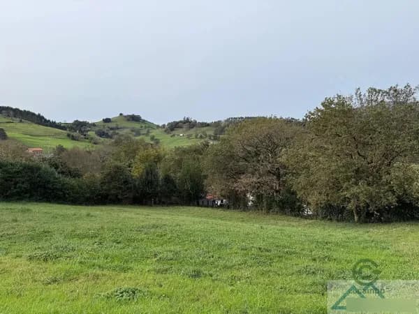 Terreno urbano de 0,2806 ha en venta en Medio cudeyo, Cantabria