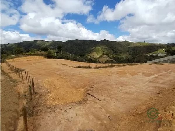 Finca agrícola de 0,5 ha en venta en Antioquia