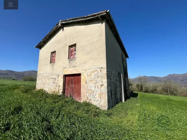 Finca de recreo de 2,2106 ha en venta en Villacarriedo, Cantabria