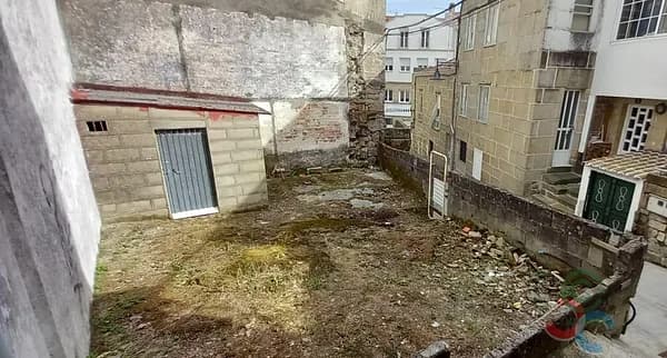 Casa de 0,012 ha en venta en Cangas, Pontevedra